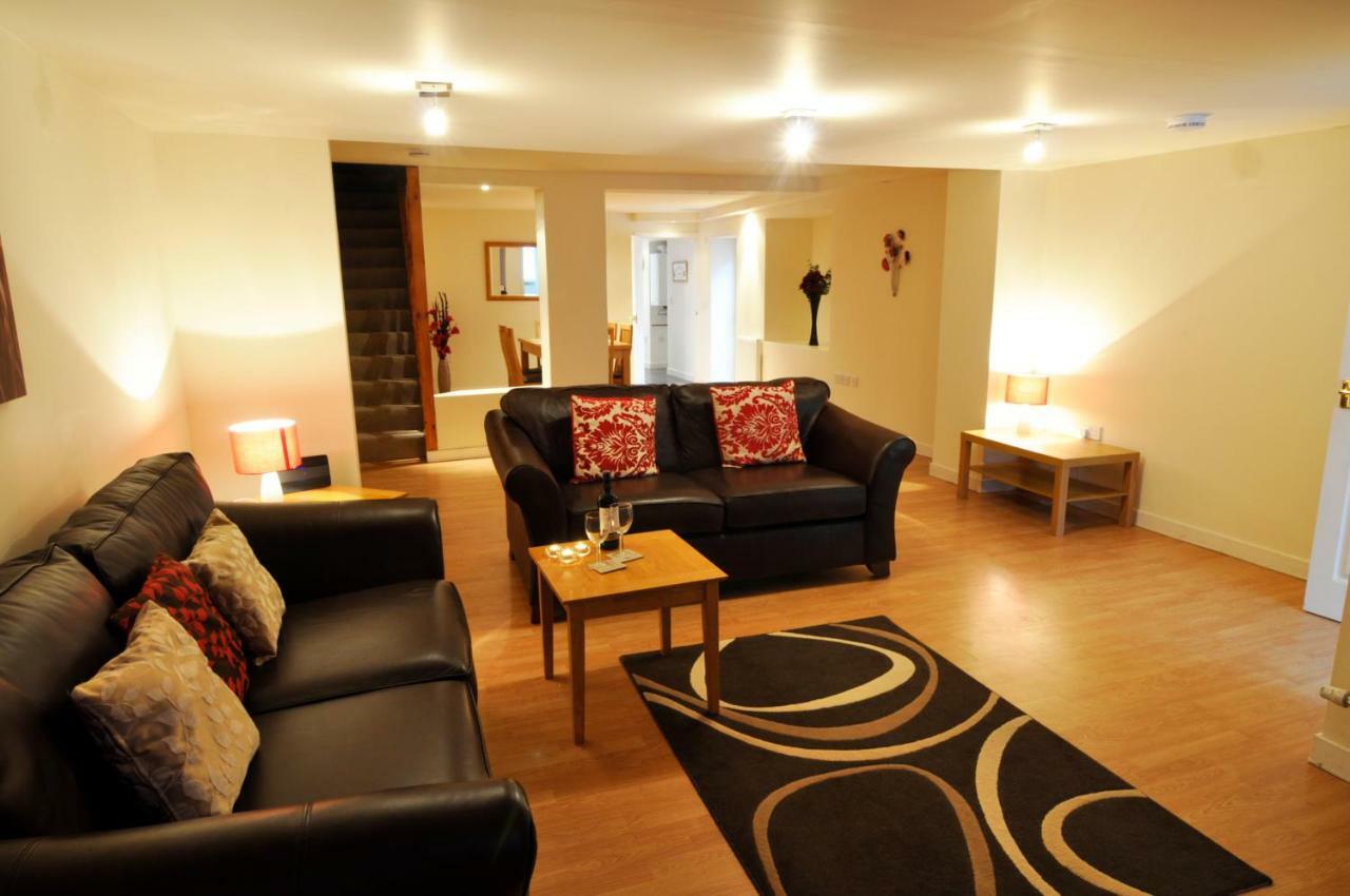 Dufftown Square Apartment Luaran gambar