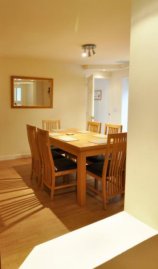 Dufftown Square Apartment Luaran gambar
