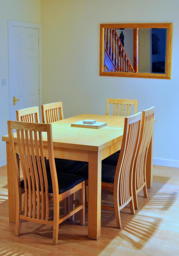 Dufftown Square Apartment Luaran gambar