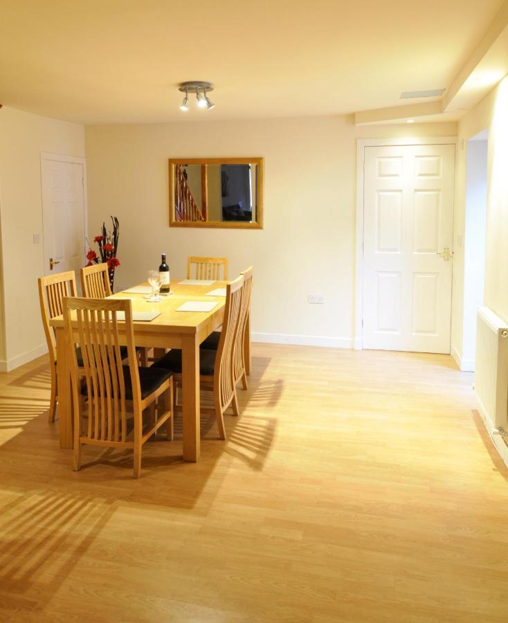 Dufftown Square Apartment Luaran gambar